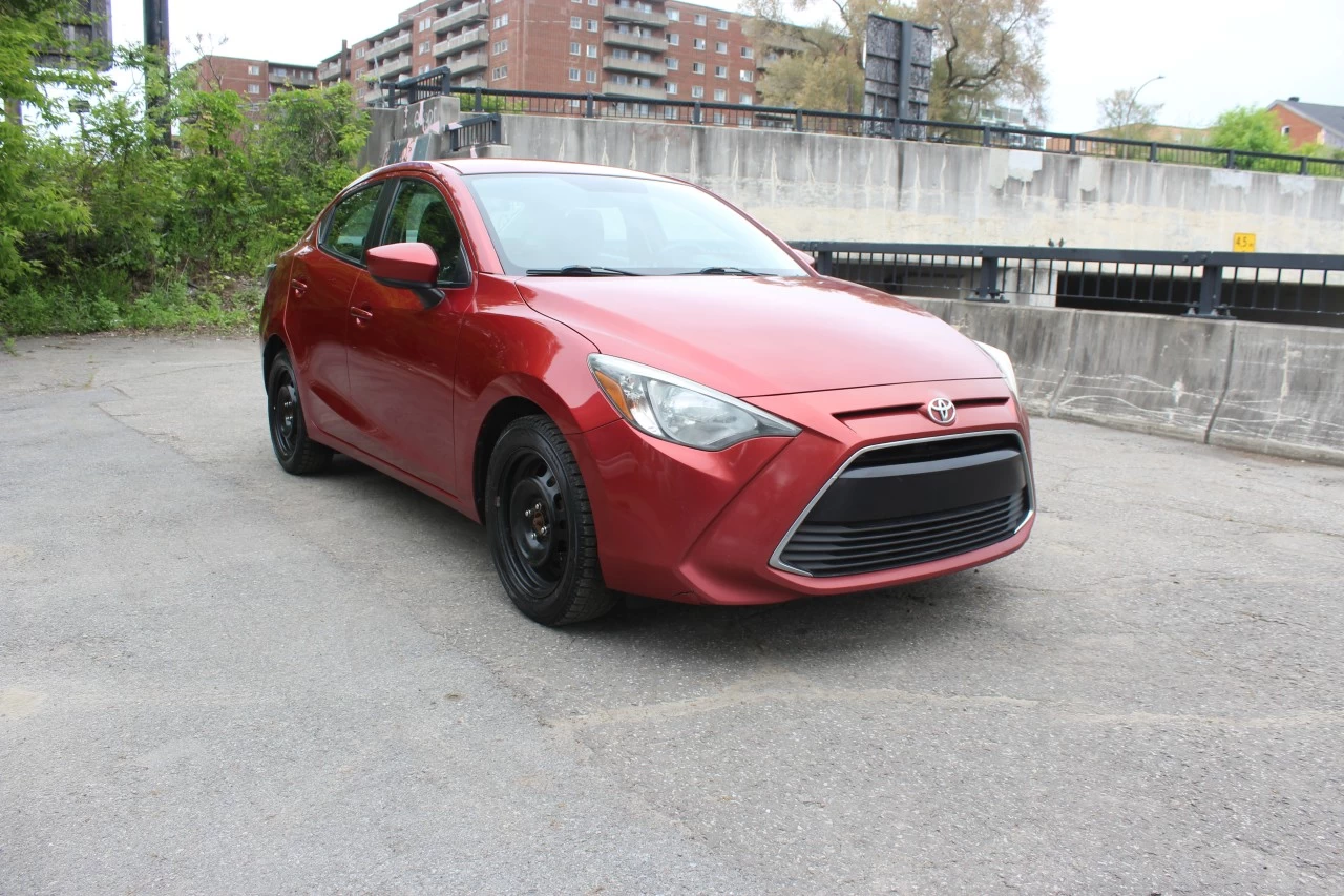 2016 Toyota Yaris 4dr Sdn Image principale