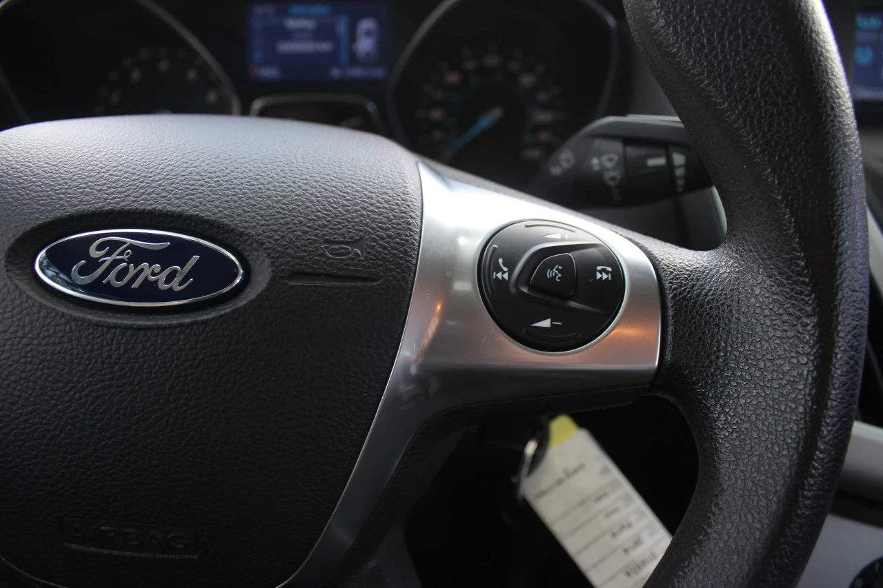 2014 Ford Focus SE Main Image