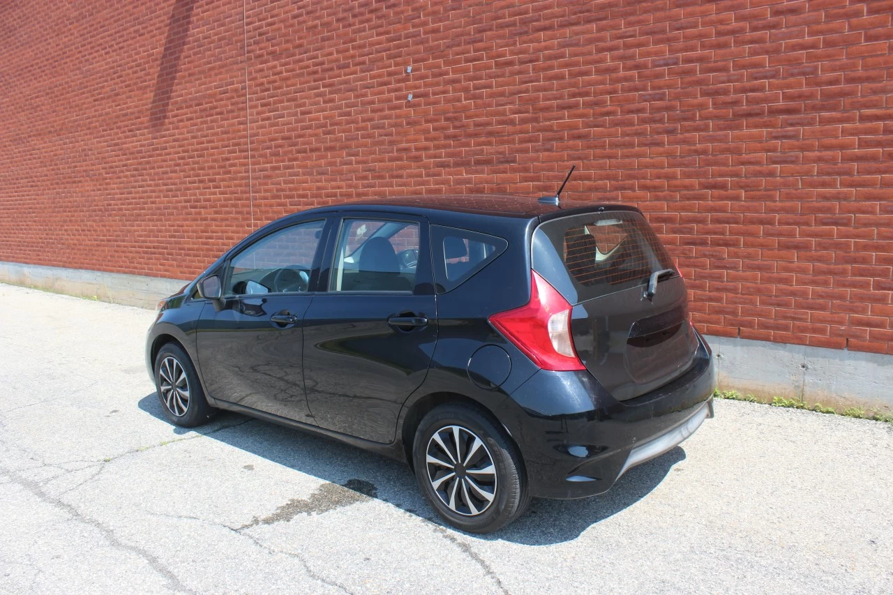 2017 Nissan Versa Note S/SV/SR/SL Image principale