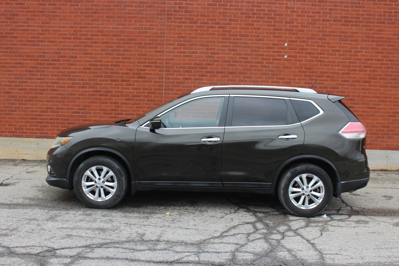 2014 Nissan Rogue SV Main Image