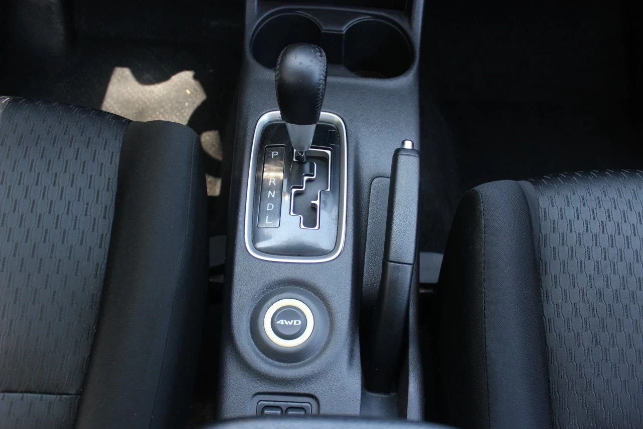 2014 Mitsubishi Outlander SE Main Image