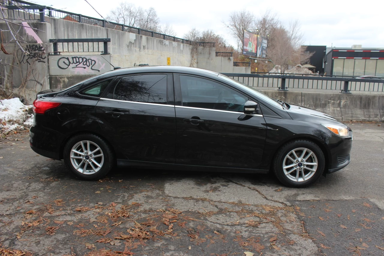 2016 Ford Focus SE Image principale