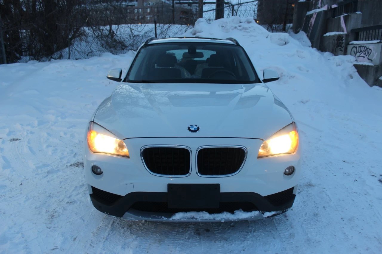 2013 BMW X1 28i Image principale