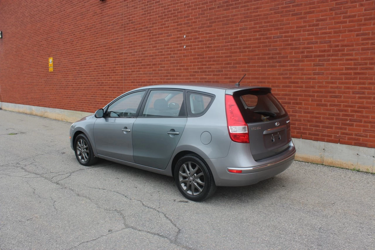 2012 Hyundai Elantra GLS Image principale