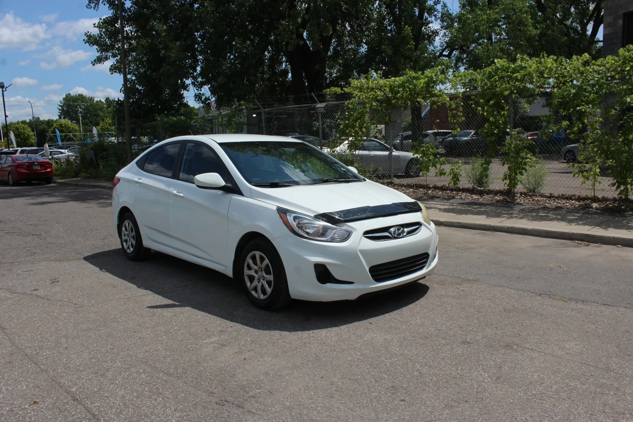 2013 Hyundai Accent GL Image principale