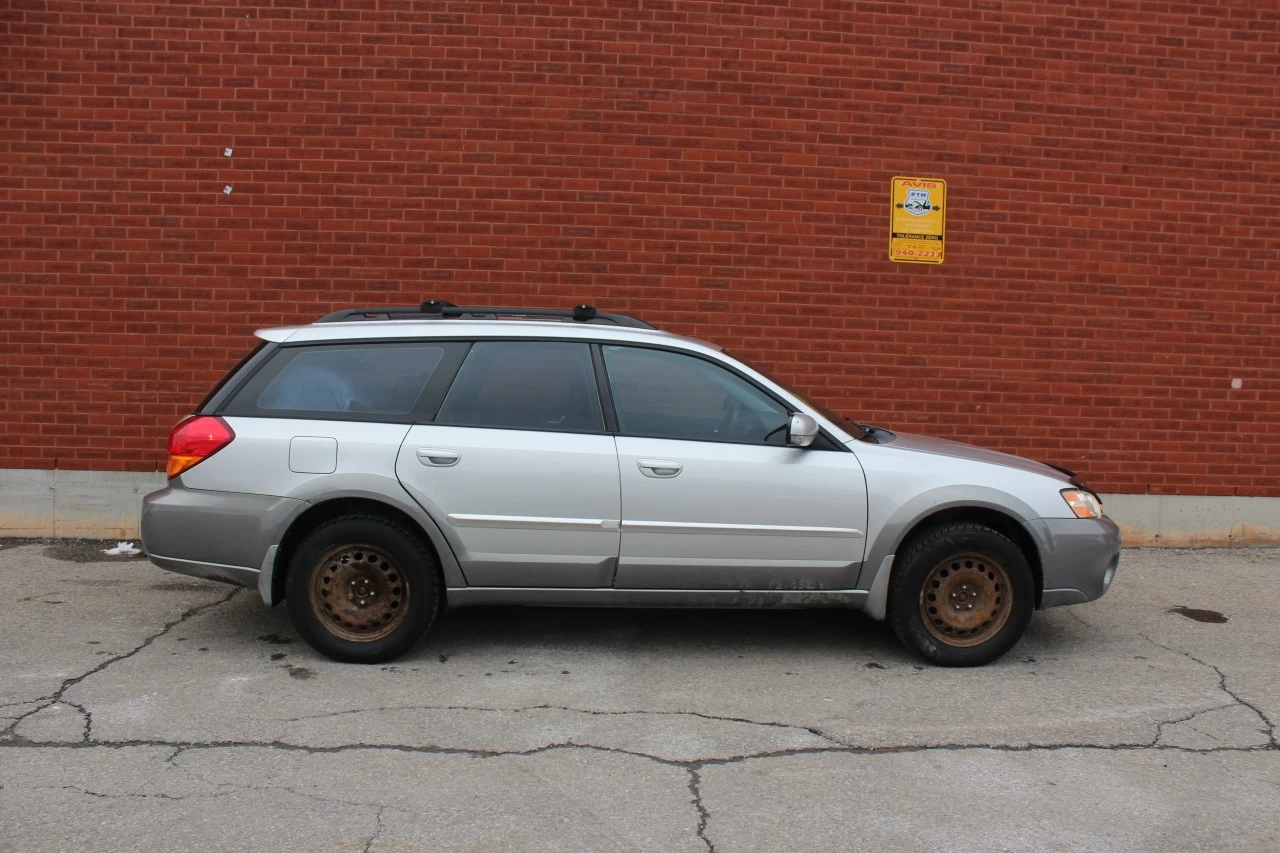 2007 Subaru Outback 2.5i Main Image
