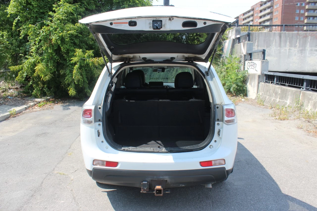 2014 Mitsubishi Outlander GT Main Image