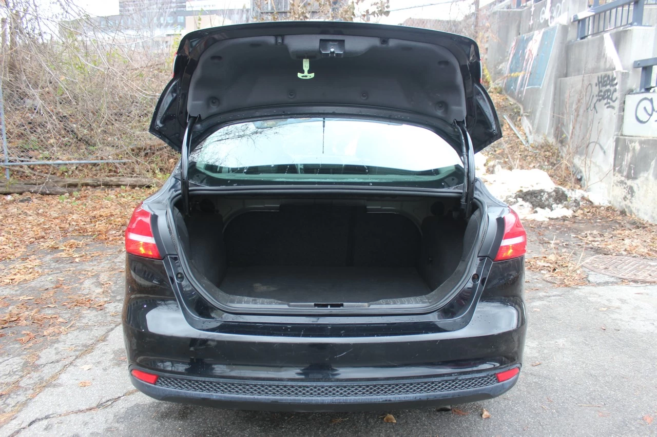 2016 Ford Focus SE Image principale