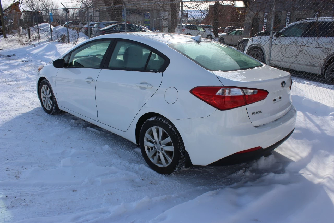 2015 Kia Forte LX Image principale