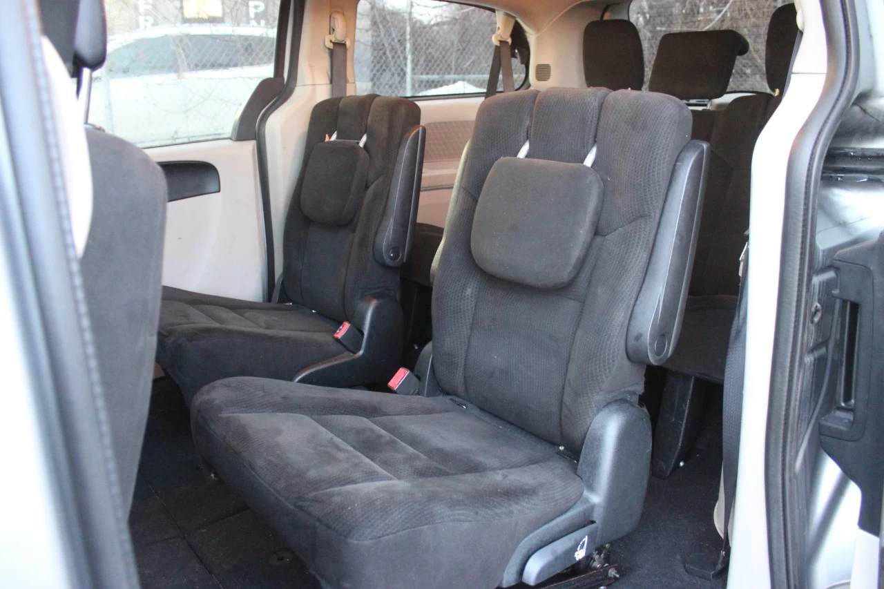 2016 Dodge Grand Caravan SXT Image principale