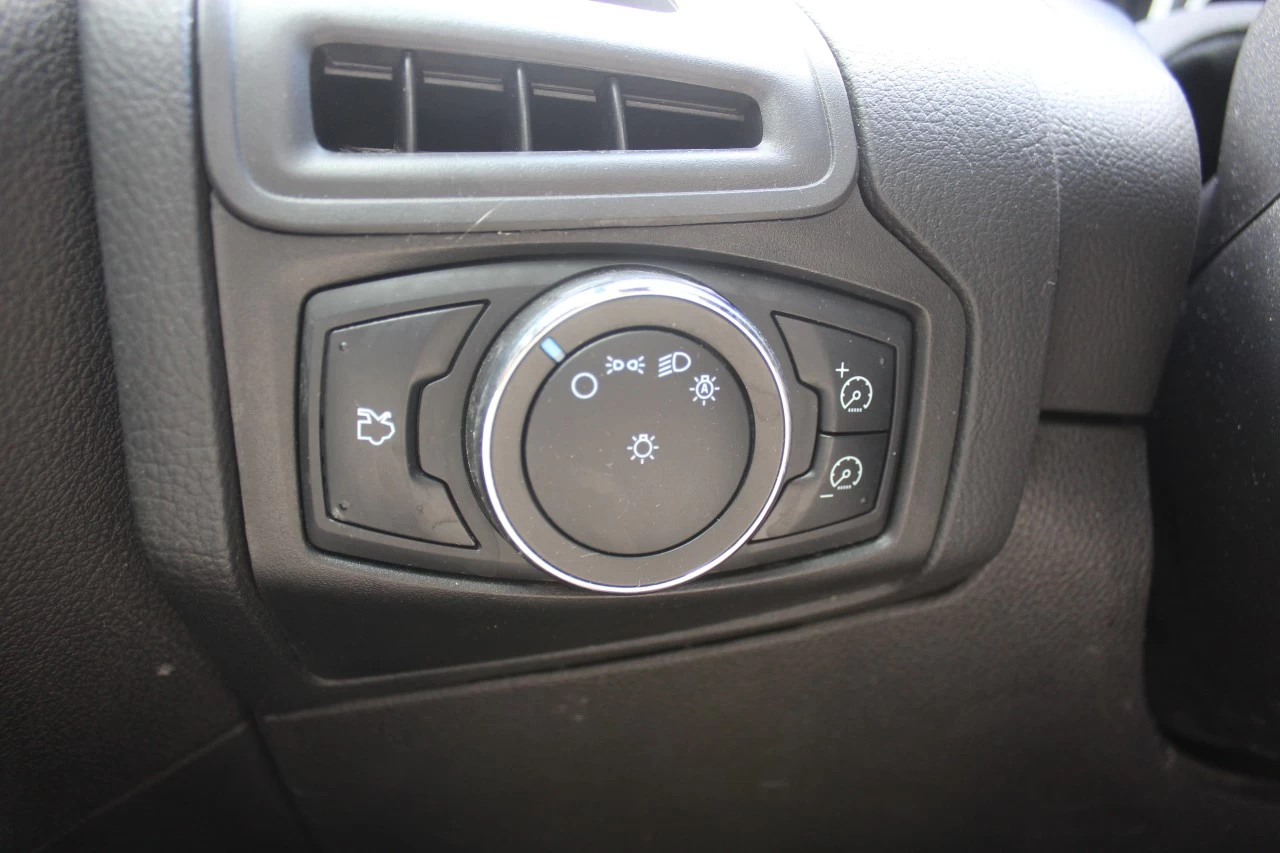 2013 Ford Focus SE Main Image