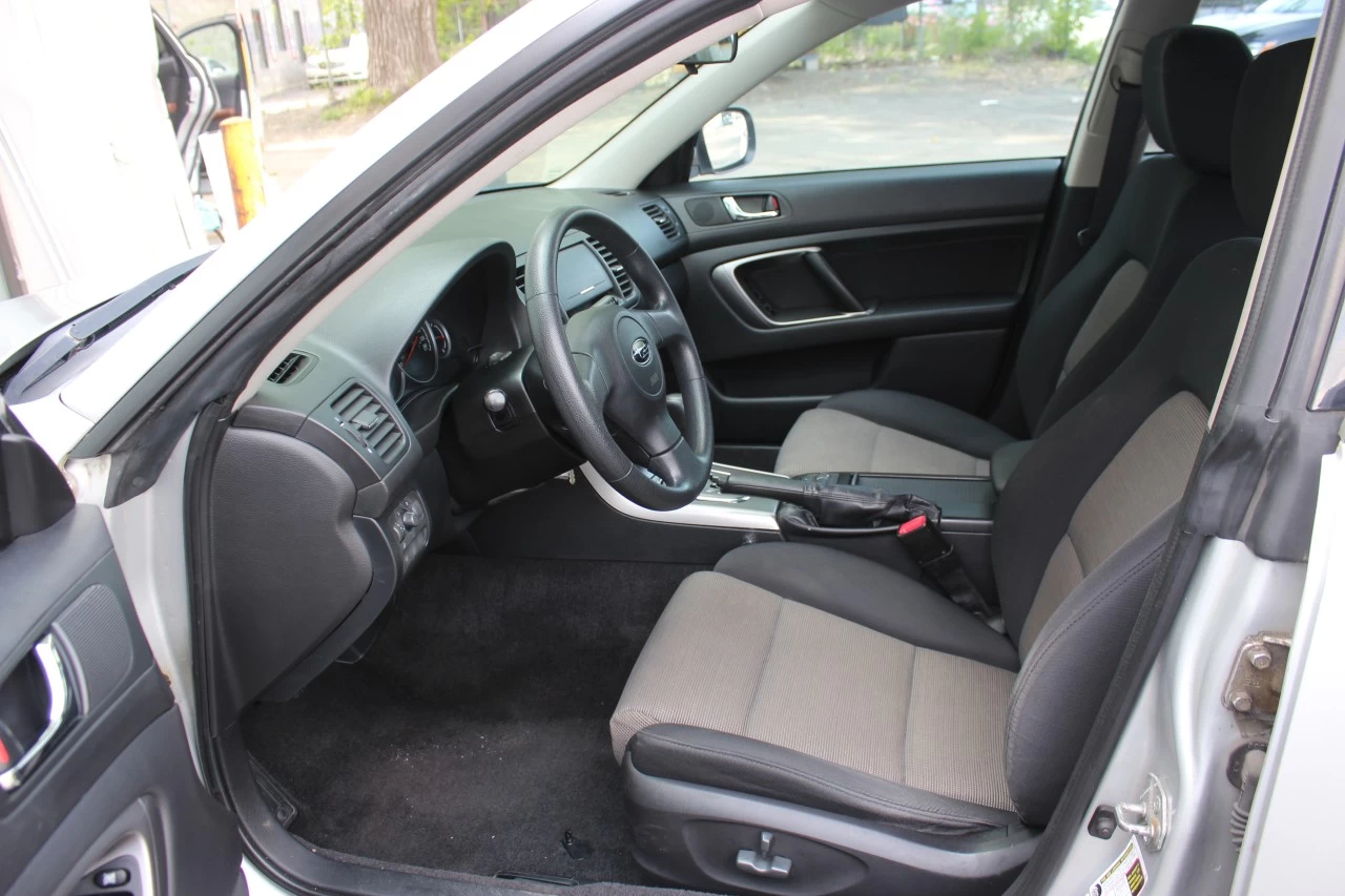 2007 Subaru Outback 2.5i Image principale