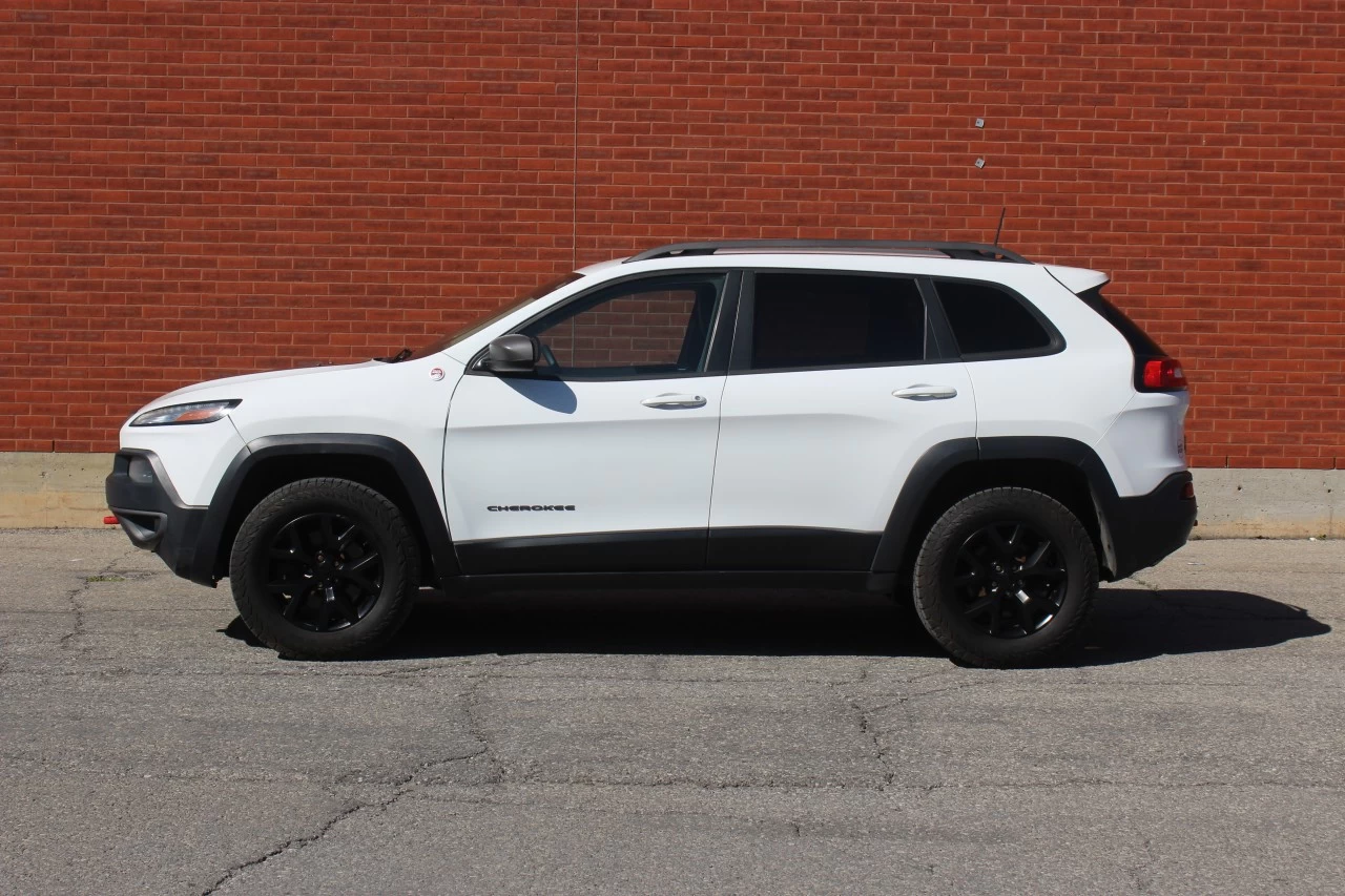2016 Jeep Cherokee Trailhawk Main Image