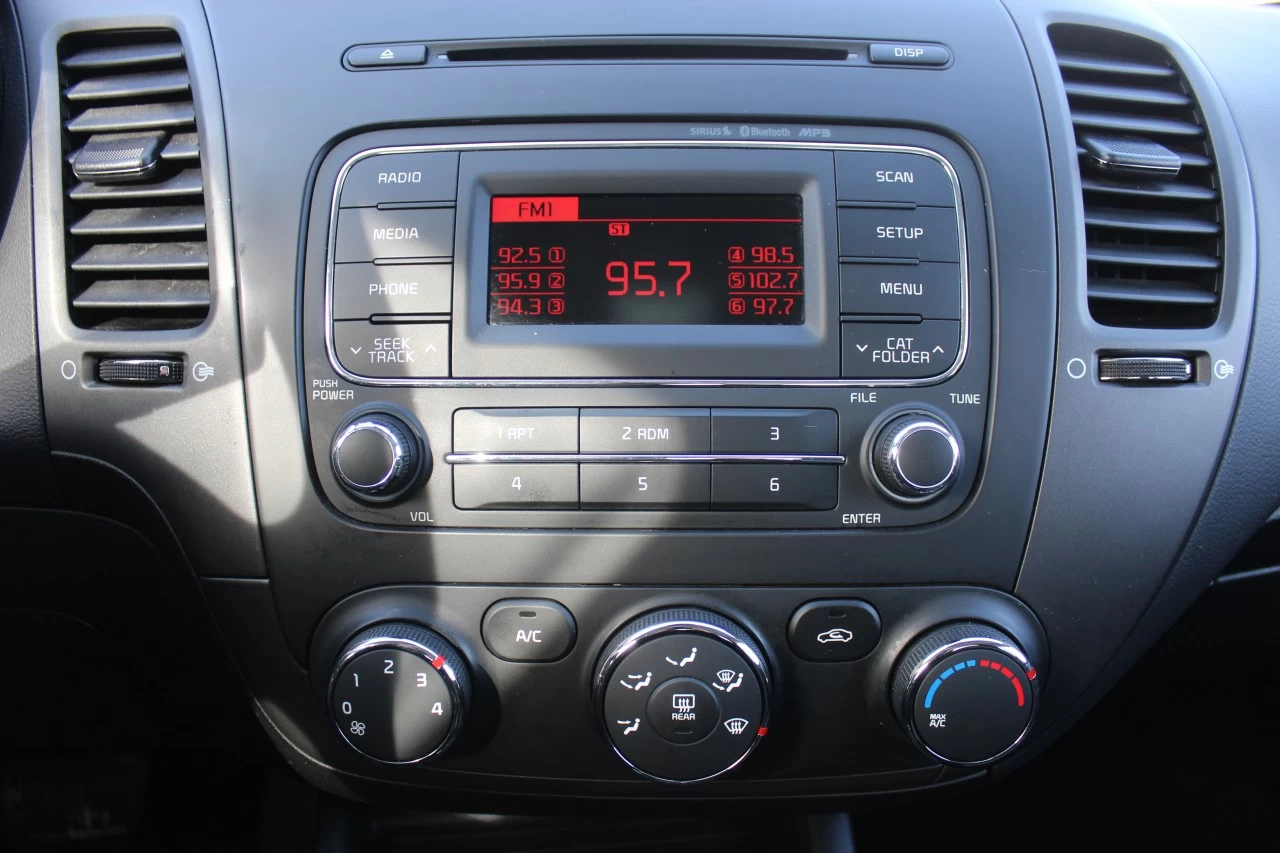 2015 Kia Forte LX Image principale