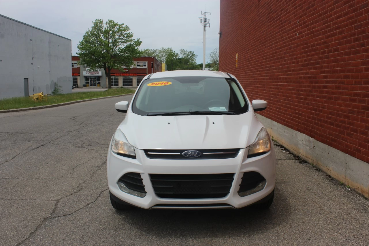 2016 Ford Escape SE Image principale