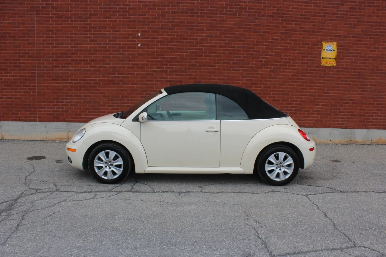 2009 Volkswagen New Beetle Convertible Comfortline Image principale