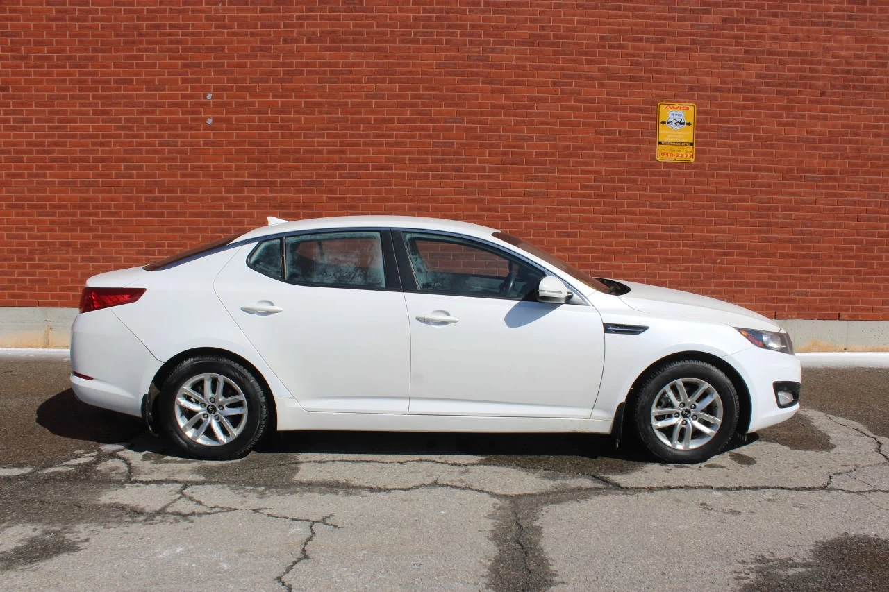 2013 Kia Optima LX Image principale