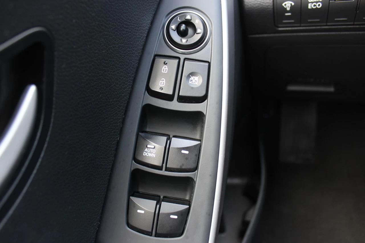 2016 Hyundai Elantra GT GL Main Image