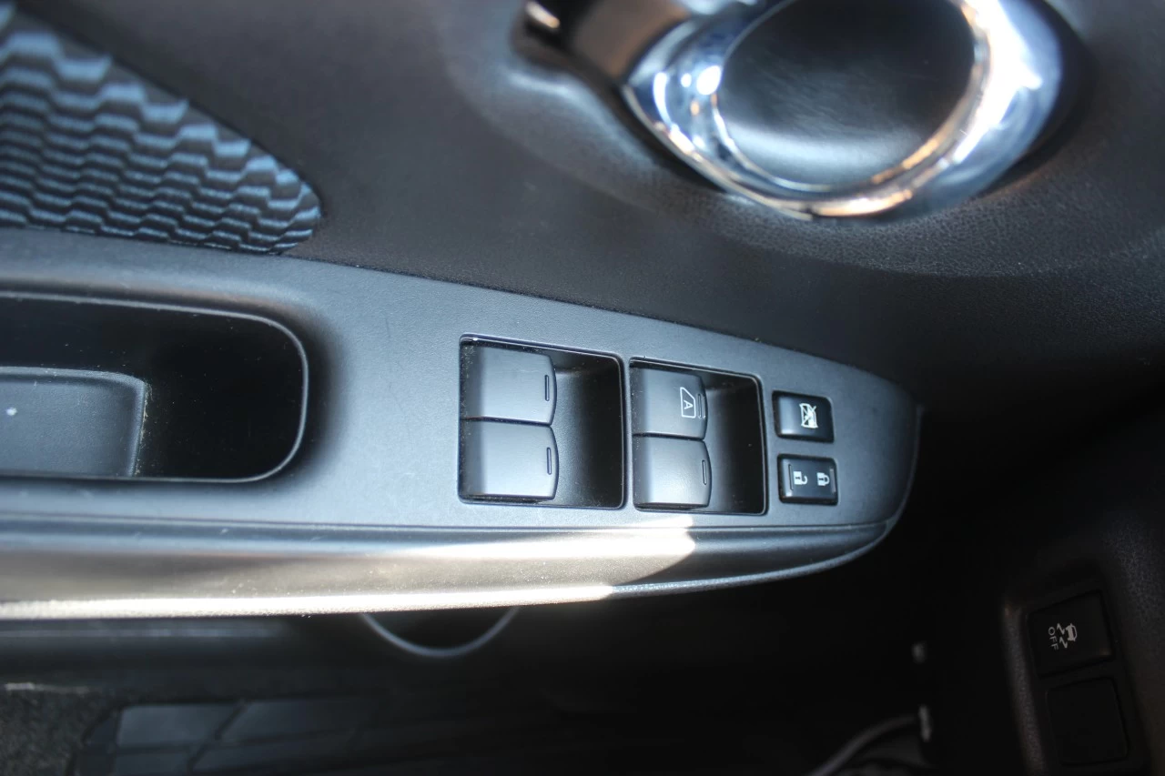 2017 Nissan Versa Note S/SV/SR/SL Image principale
