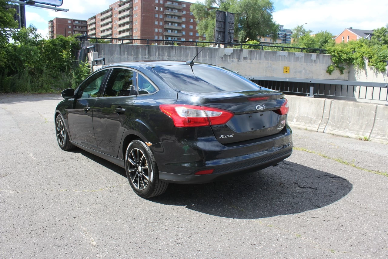 2013 Ford Focus SE Main Image
