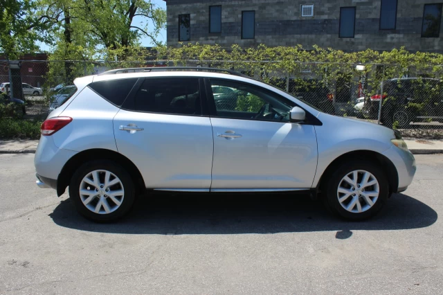 Nissan Murano SV 2012