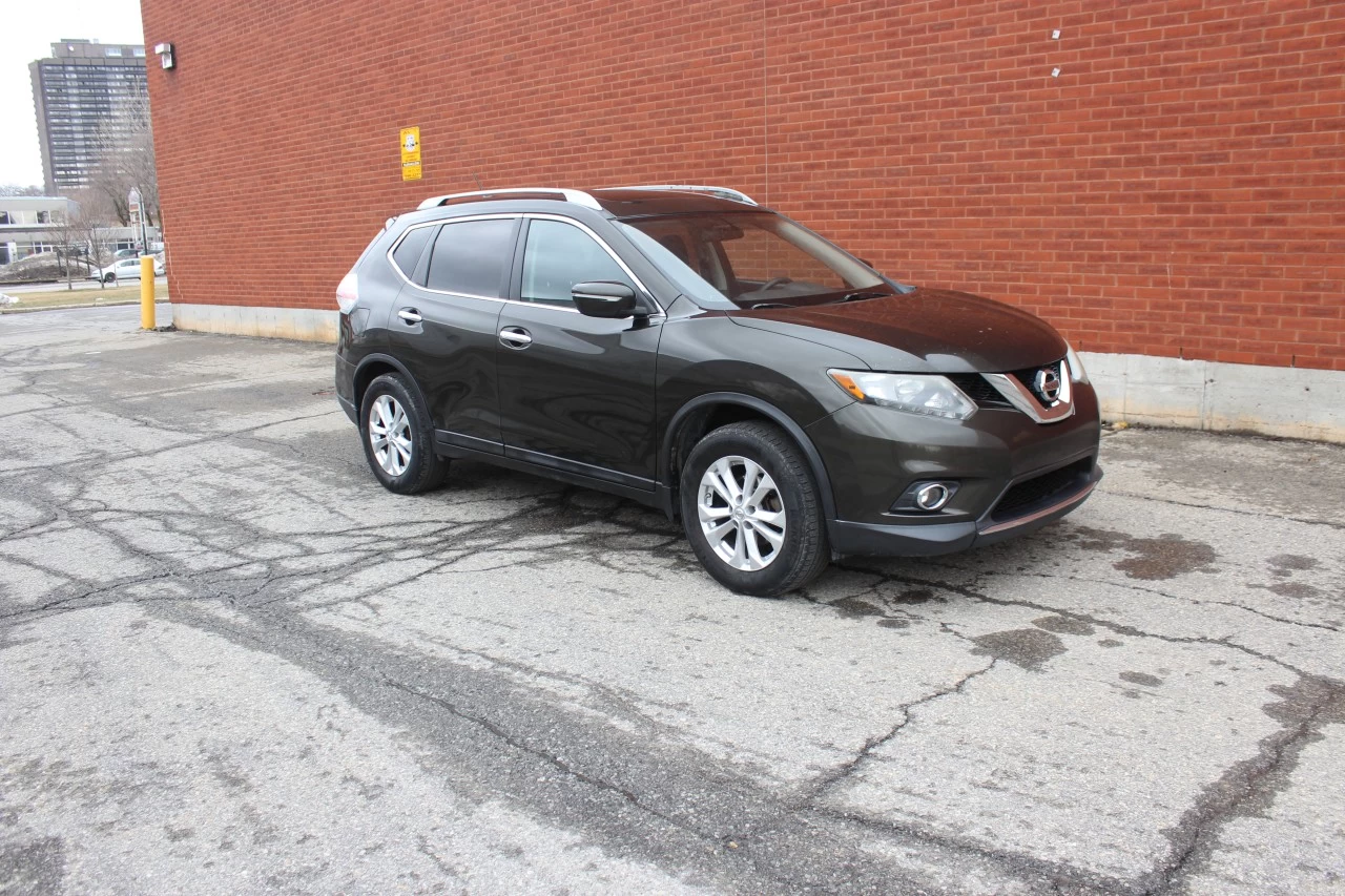 2014 Nissan Rogue SV Main Image