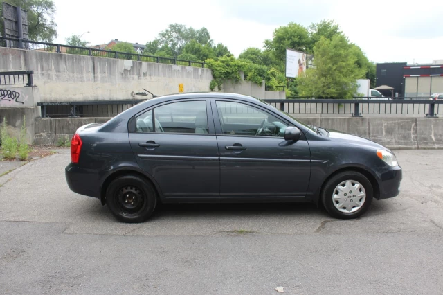Hyundai Accent GL 2011