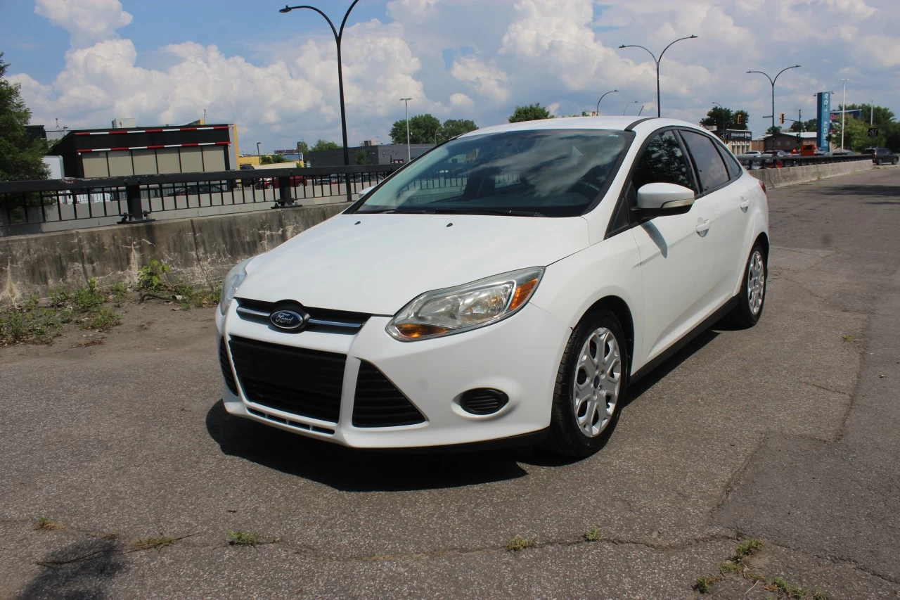 2014 Ford Focus SE Main Image