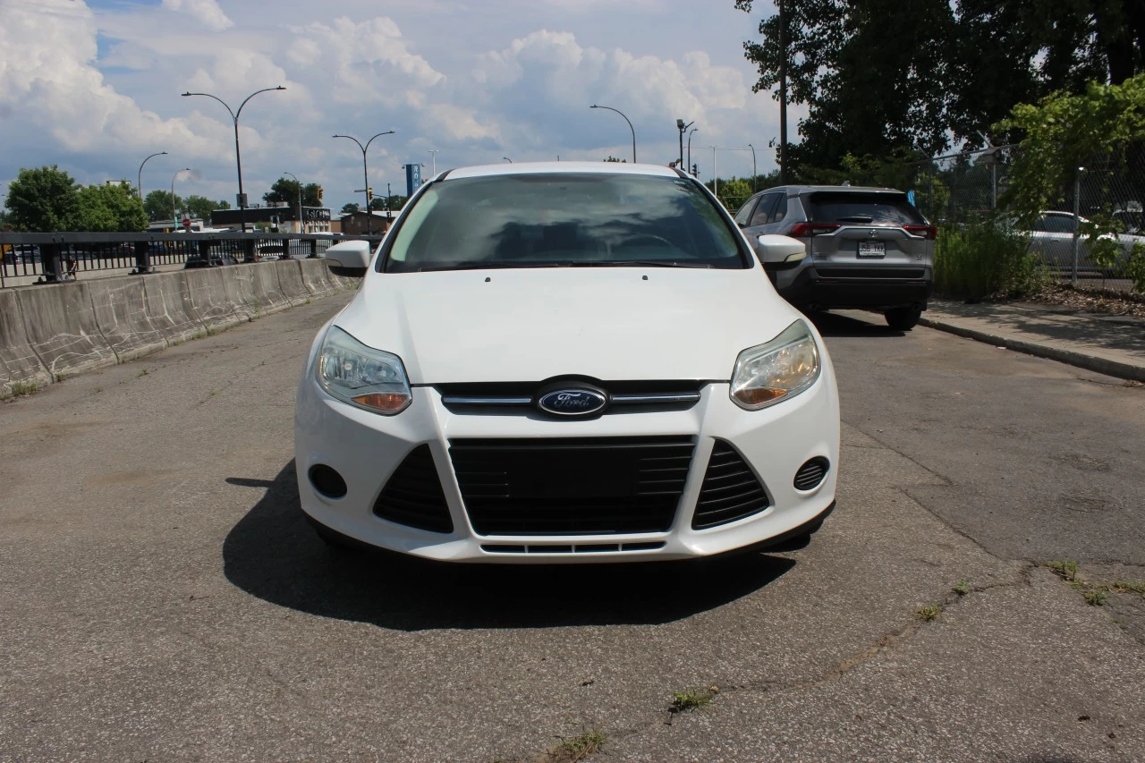 2014 Ford Focus SE Main Image