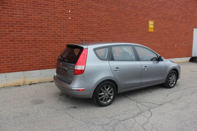 Hyundai Elantra GLS 2012