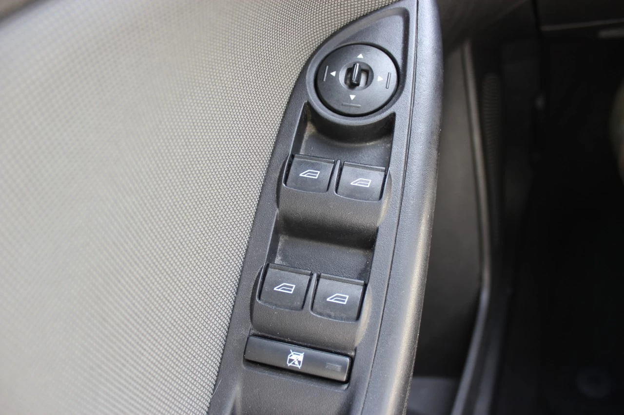 2013 Ford Focus SE Main Image