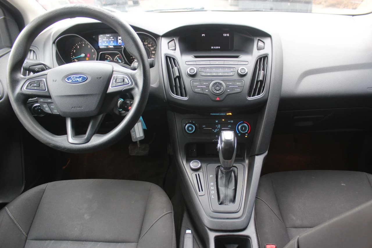2016 Ford Focus SE Image principale