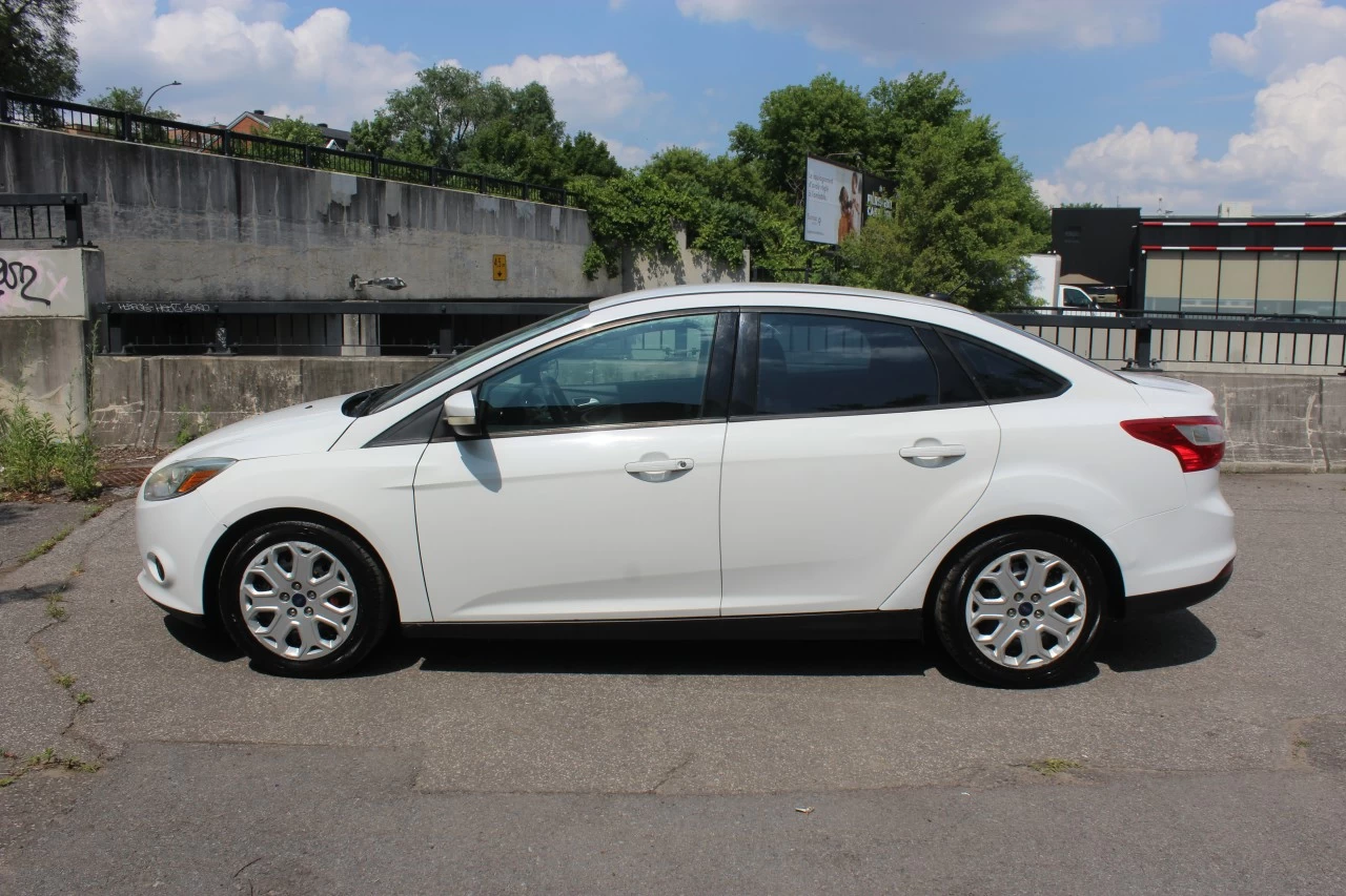 2014 Ford Focus SE Main Image