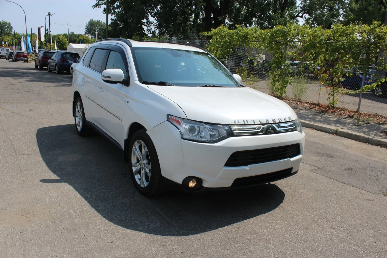 2014 Mitsubishi Outlander GT Main Image