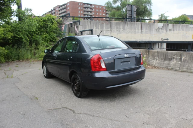 Hyundai Accent GL 2011