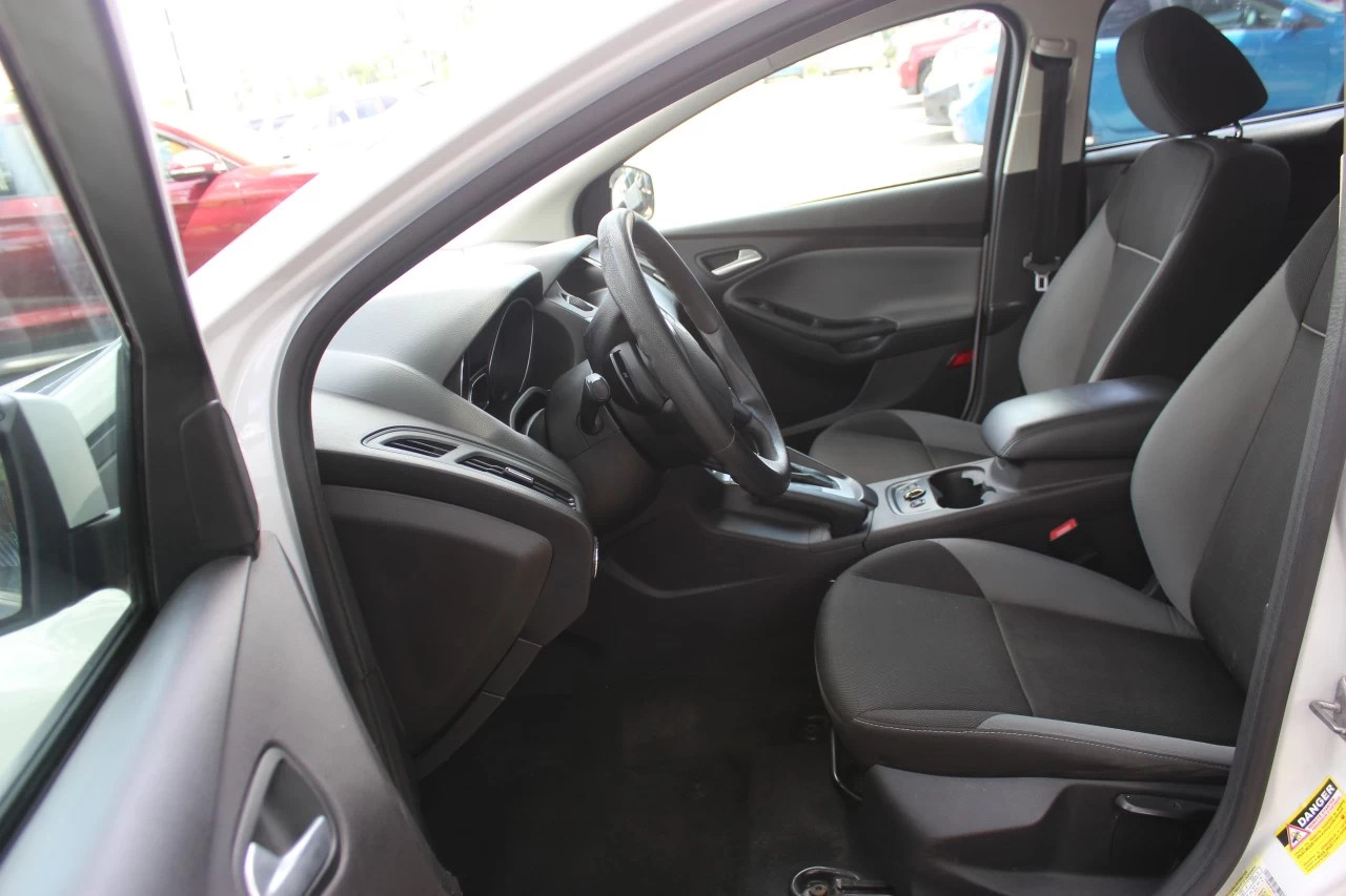 2014 Ford Focus SE Main Image