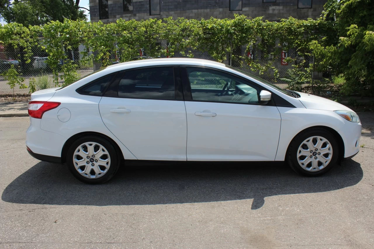 2014 Ford Focus SE Main Image