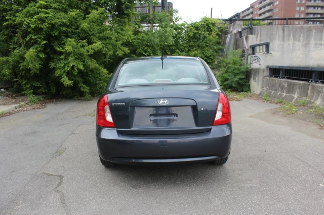Hyundai Accent GL 2011