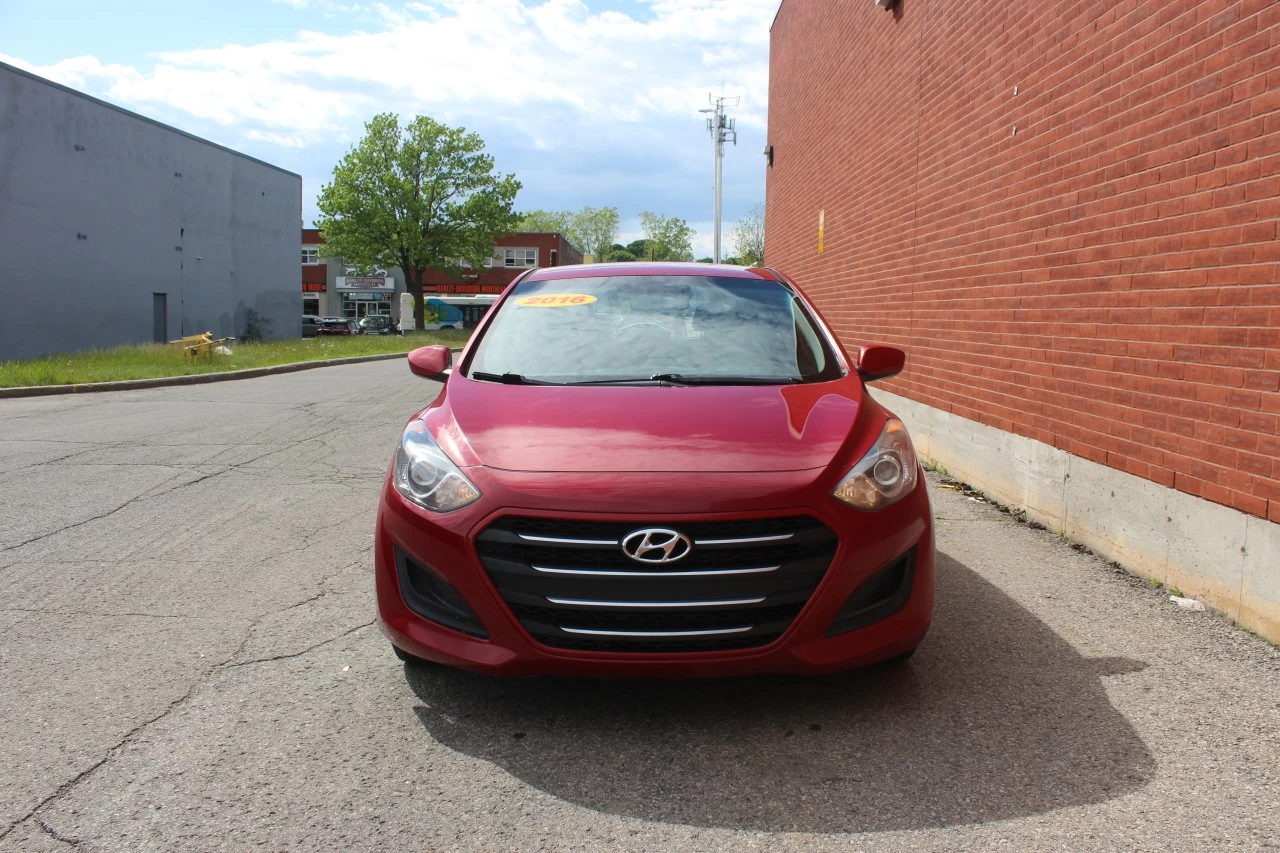 2016 Hyundai Elantra GT GL Main Image