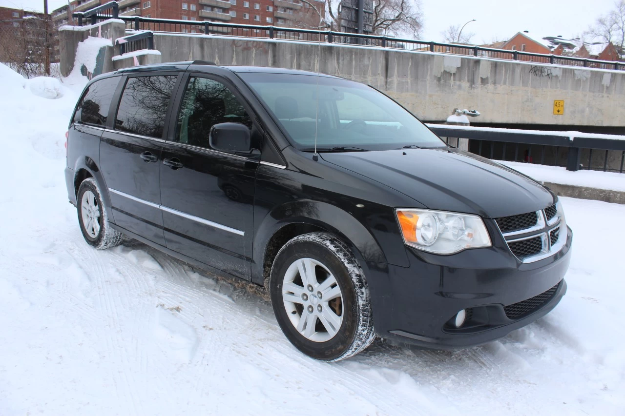 2016 Dodge Caravan Crew Image principale