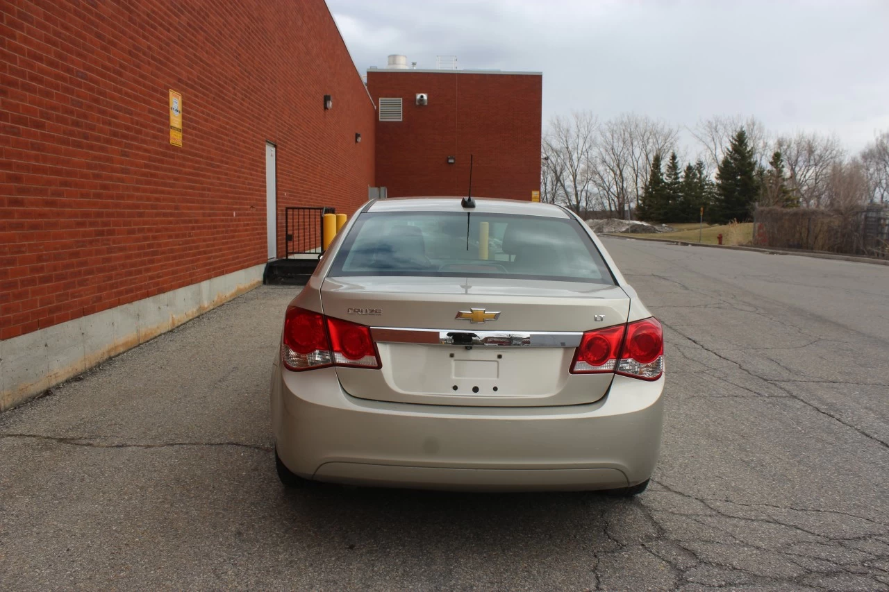 2015 Chevrolet Cruze 1LT Image principale