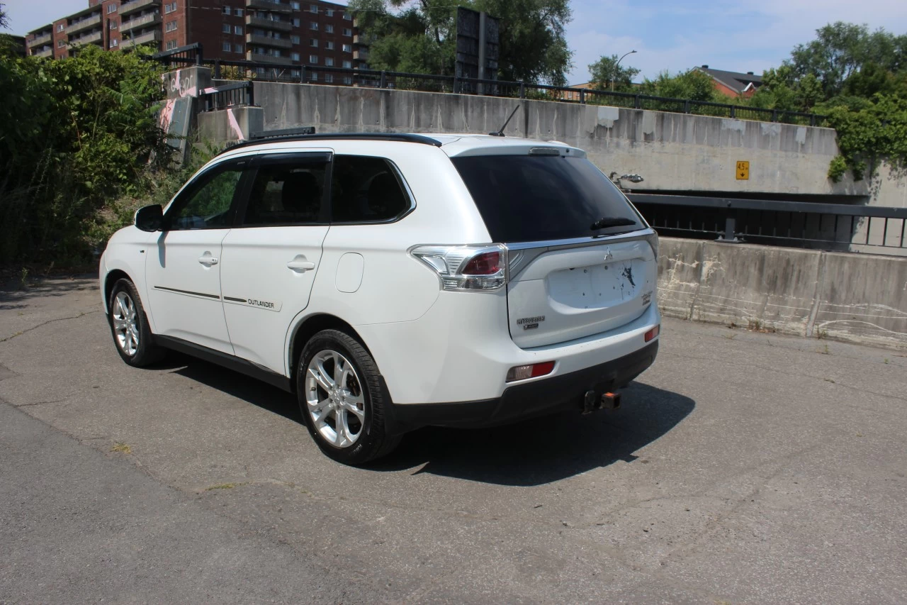 2014 Mitsubishi Outlander GT Main Image
