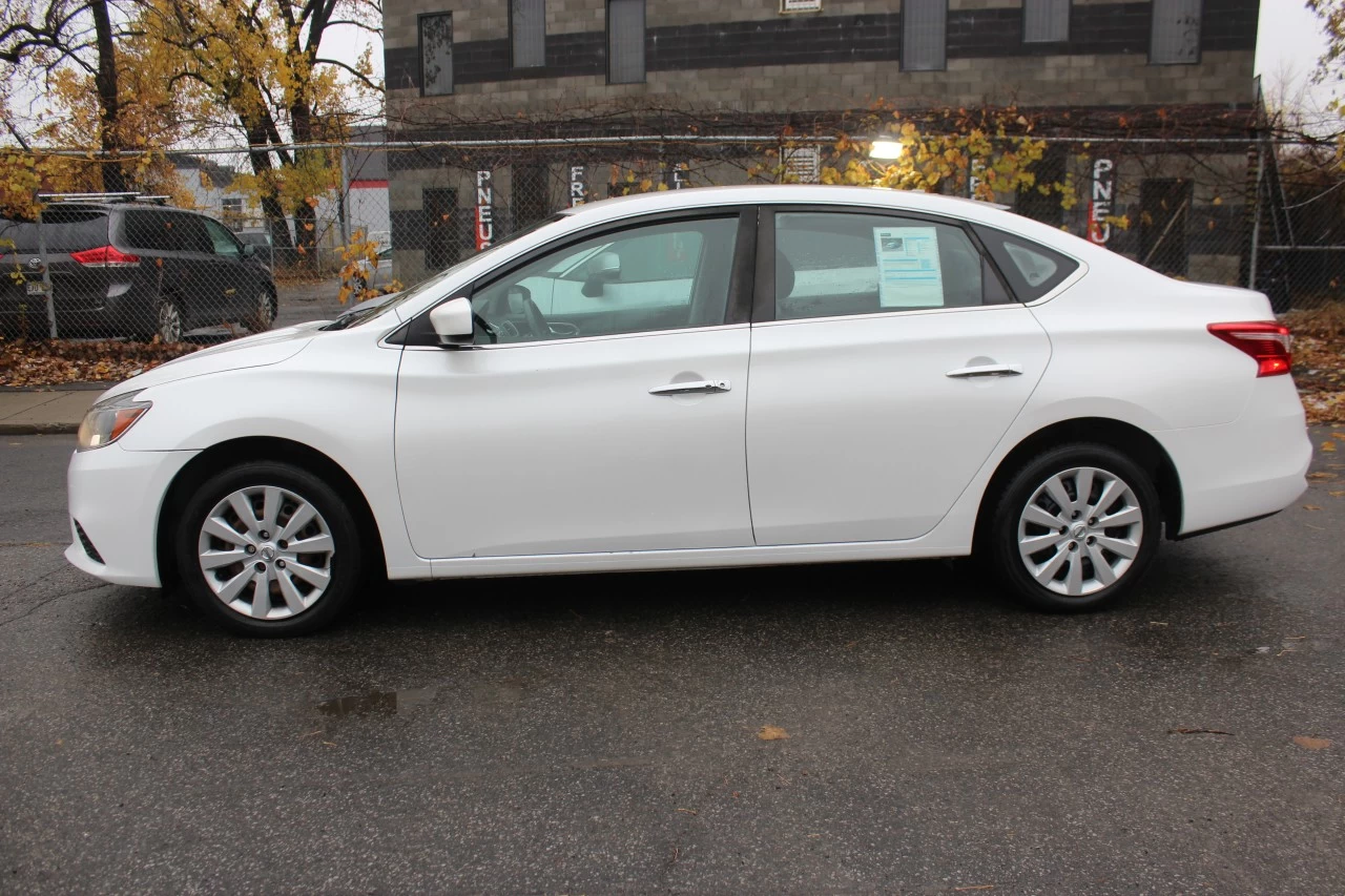 2017 Nissan Sentra SV Image principale