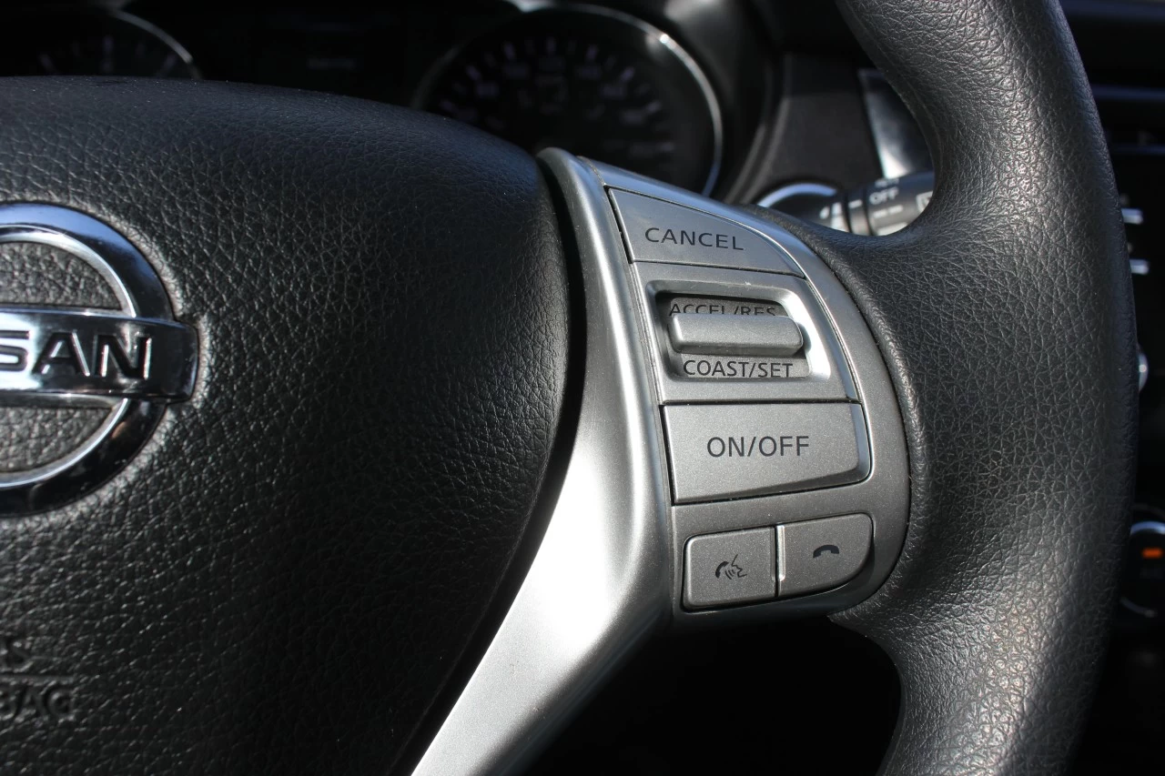 2016 Nissan Rogue SV Image principale