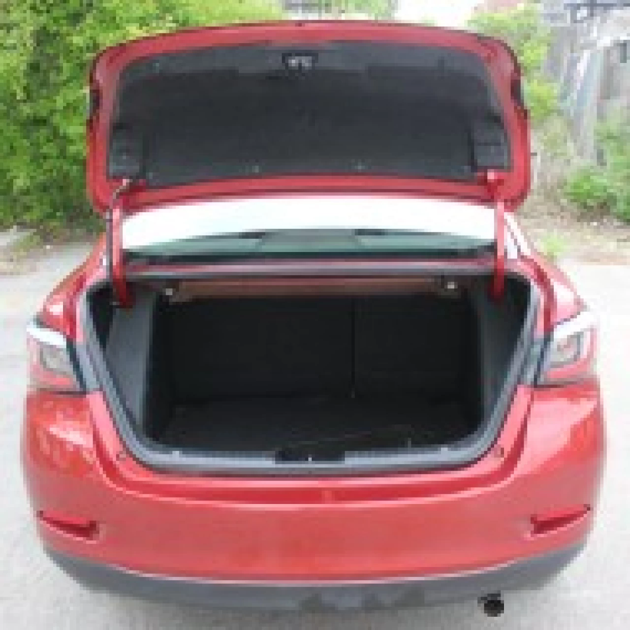 2016 Toyota Yaris 4dr Sdn Image principale