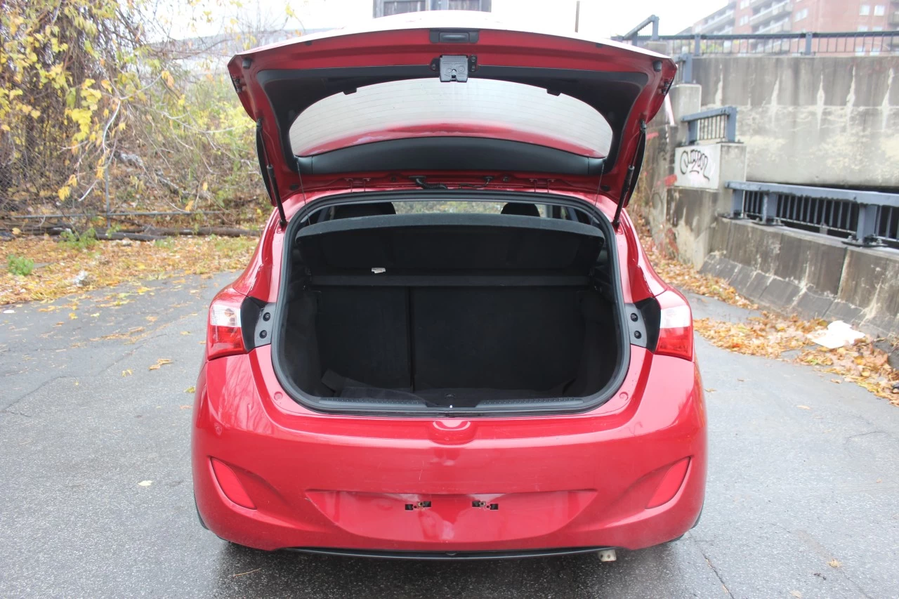 2016 Hyundai Elantra GT GL Image principale