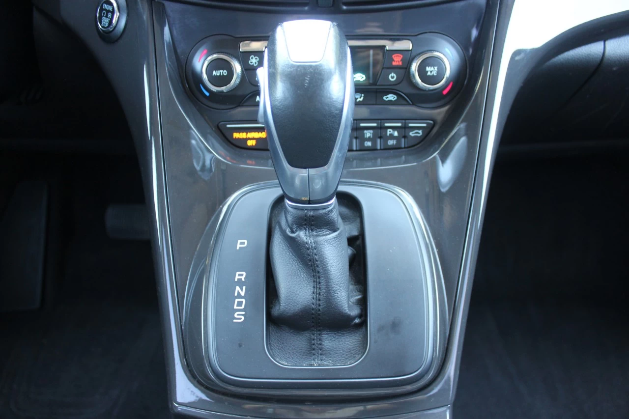 2015 Ford Escape Titanium Image principale