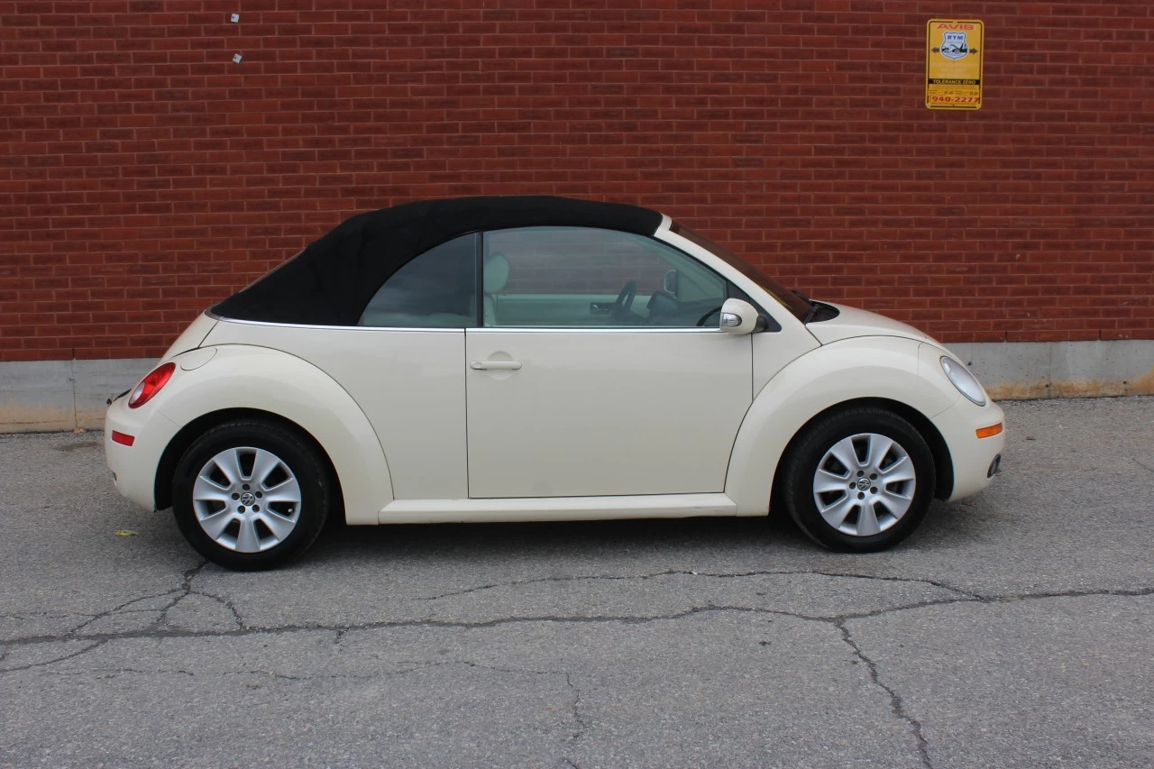 2009 Volkswagen New Beetle Convertible Comfortline Image principale