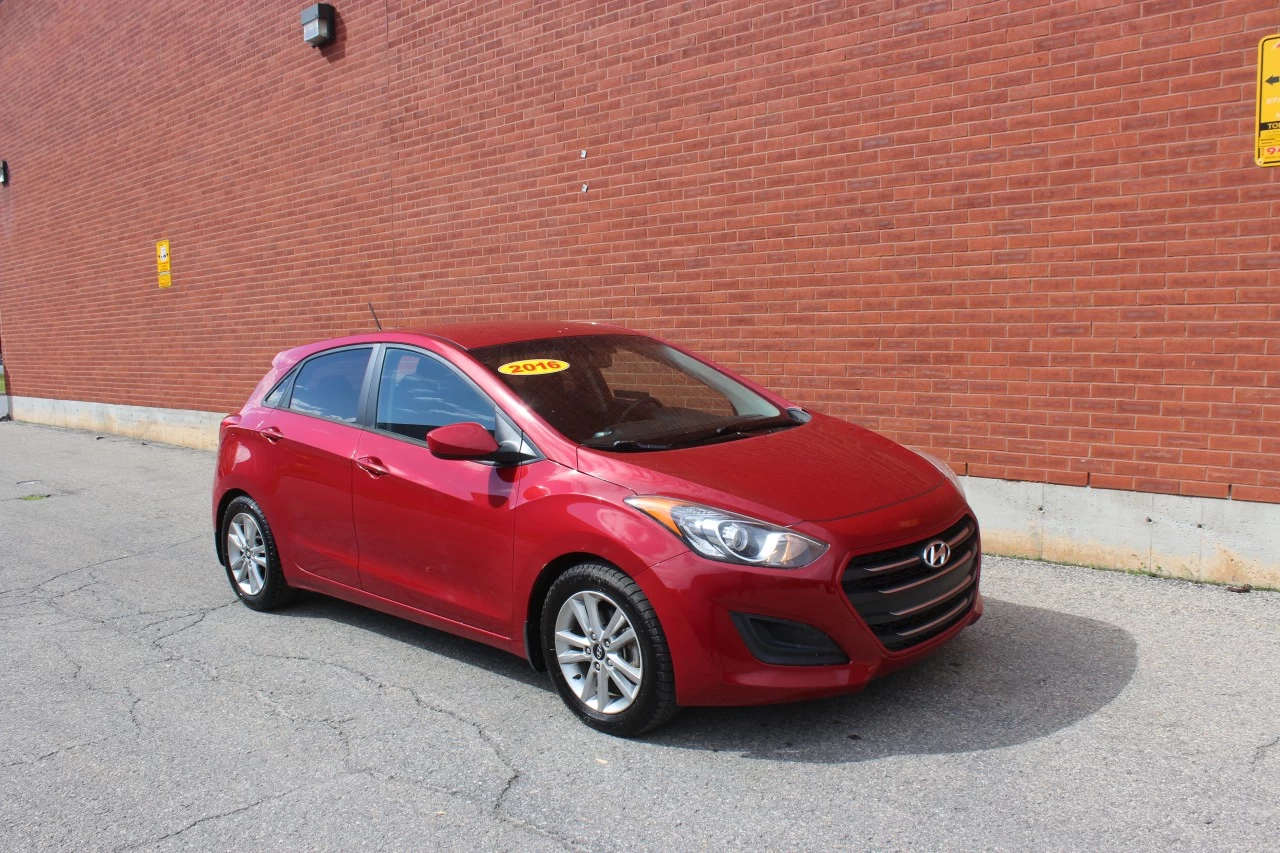 2016 Hyundai Elantra GT GL Main Image