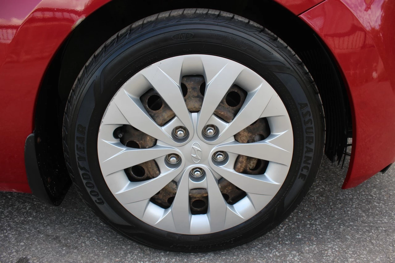 2016 Hyundai Elantra GT GL Main Image